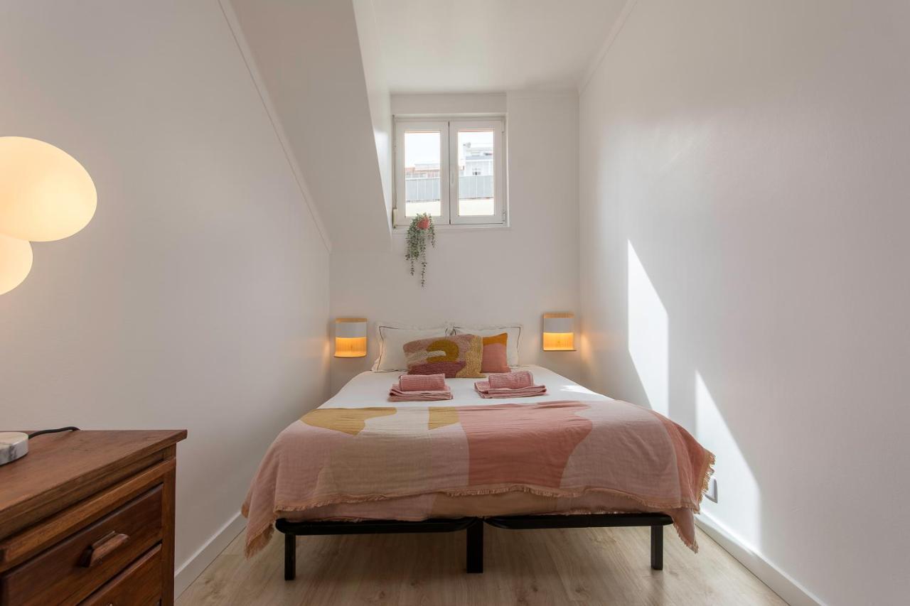 New Bright And Cozy Apartment In Graca Lisboa Exteriör bild