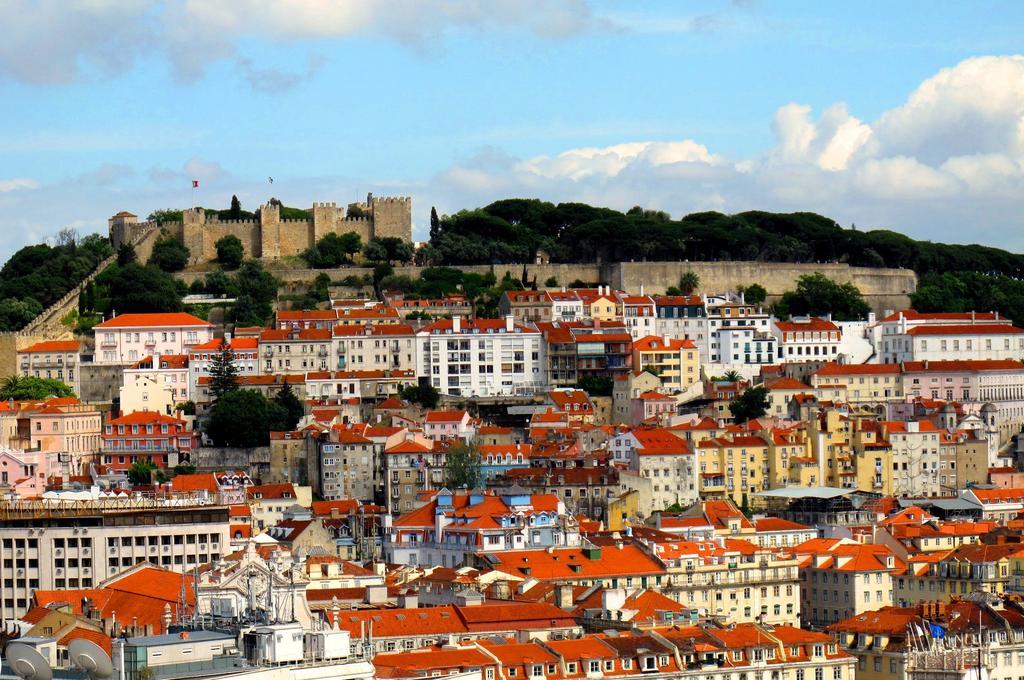 New Bright And Cozy Apartment In Graca Lisboa Exteriör bild